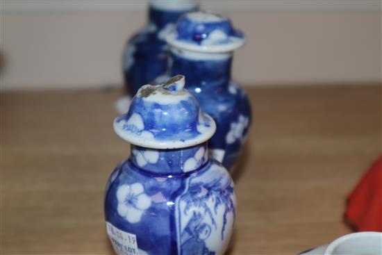 A quantity of 19th century and later Chinese blue and white vases